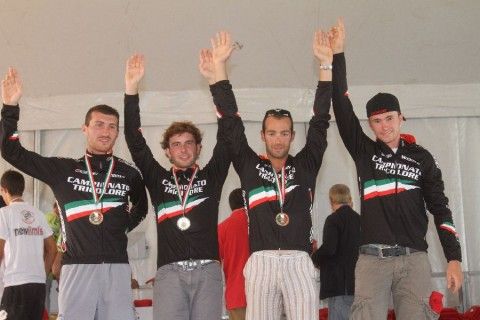 2011_geopietra_zaina_biciclette_tricolore_roma.jpg
